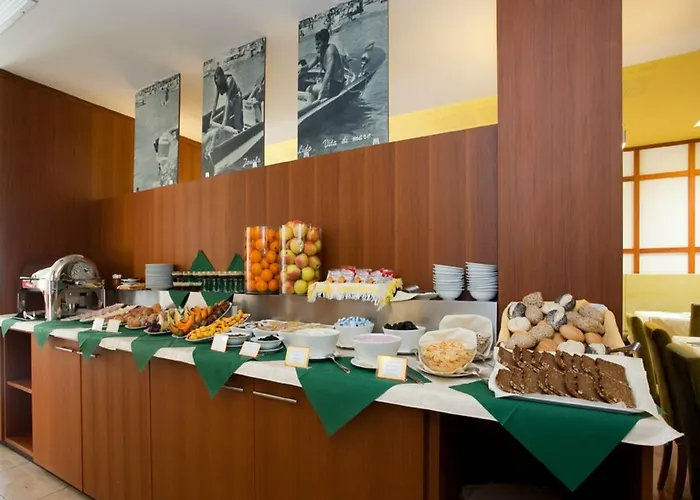 Vienna Hotel 3*