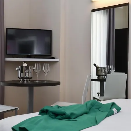 Vienna Hotel