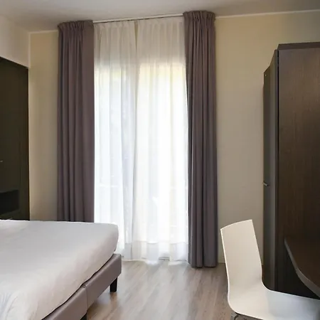Vienna ホテル 3*