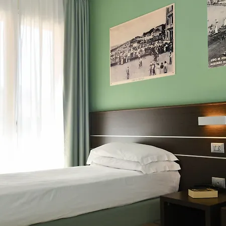 维也纳酒店 酒店 3*