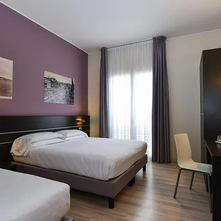 酒店 维也纳酒店 3*