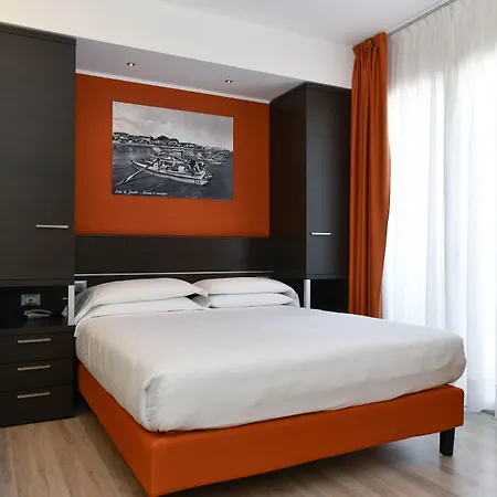 维也纳酒店 3* 利多迪迪耶索洛