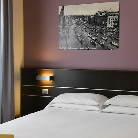 Hotel Vienna 3*