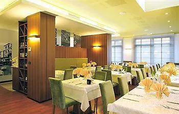 فندق Vienna 3*