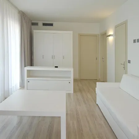 Vienna ホテル 3*
