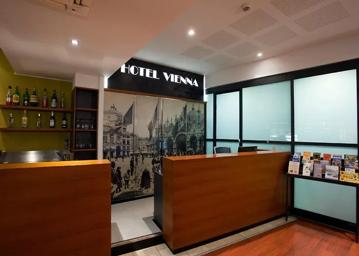 Otel Vienna 3*