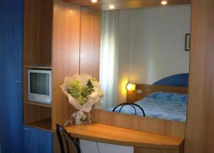 Vienna Hotel 3*