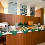 Vienna Otel